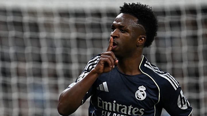 维尼修斯Jr向西蒙尼发出大胆嘲讽 合同僵局持续升温