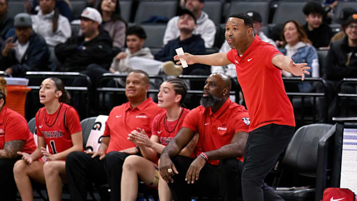 Etiwanda girls basketball coach Stan Delus instructing during the Eagles' CIF State Open Division final in March of 2025.