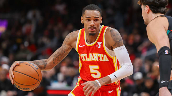 Atlanta Hawks guard Dejounte Murray (5) drives to the basket.