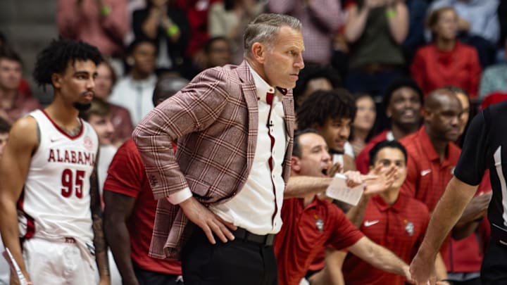 Nate Oats analyzes the court in the second half of the game against Purdue on November 13, 2025.