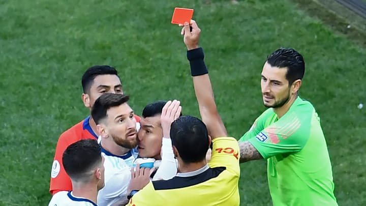 TOPSHOT-FBL-COPA AMERICA-2019-ARG-CHI