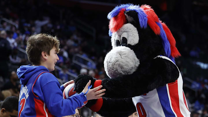 Watch pistons game hotsell