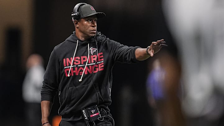 Jan 4, 2026; Atlanta, Georgia, USA; Atlanta Falcons head coach Raheem Morris on the sideline during the game against the New Orleans Saints during the second half at Mercedes-Benz Stadium. Mandatory Credit: Dale Zanine-Imagn Images