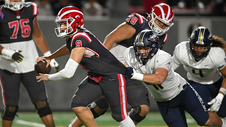 Mater Dei and St. John Bosco will renew their rivalry on October 31, 2025. 