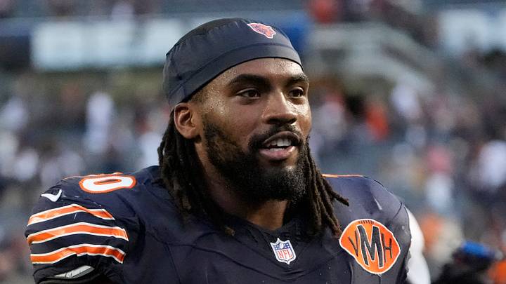 Chicago Bears OT Braxton Jones after the game against the Dallas Cowboys. Mandatory Credit: David Banks-Imagn Images Chicago Bears OT Braxton Jones after the game against the Dallas Cowboys. Mandatory Credit: David Banks-Imagn Images