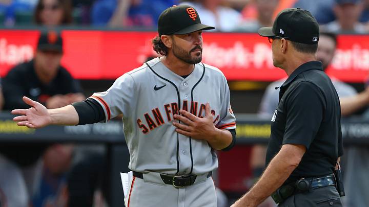 San Francisco Giants manager Tony Vitello (23) argues with second base umpire Dan Iassogna. Credit: Vincent Carchietta-Imagn Images San Francisco Giants manager Tony Vitello (23) argues with second base umpire Dan Iassogna. Credit: Vincent Carchietta-Imagn Images
