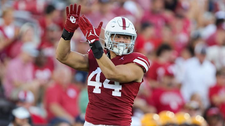 Oklahoma defensive end Taylor Wein celebrates a sack against Kent State. Oklahoma defensive end Taylor Wein celebrates a sack against Kent State.