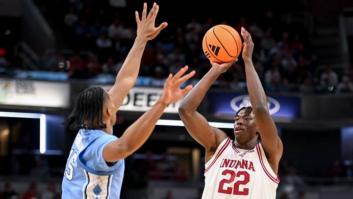 Oct 18, 2026; Indianapolis, IN, USA; Indiana Hoosiers forward Aiden Sherrell (22) shoots over North Carolina Tar Heels forward Jarin Stevenson (15) during the second half at Gainbridge Fieldhouse. Mandatory Credit: Robert Goddin-Imagn Images Oct 18, 2026; Indianapolis, IN, USA; Indiana Hoosiers forward Aiden Sherrell (22) shoots over North Carolina Tar Heels forward Jarin Stevenson (15) during the second half at Gainbridge Fieldhouse. Mandatory Credit: Robert Goddin-Imagn Images