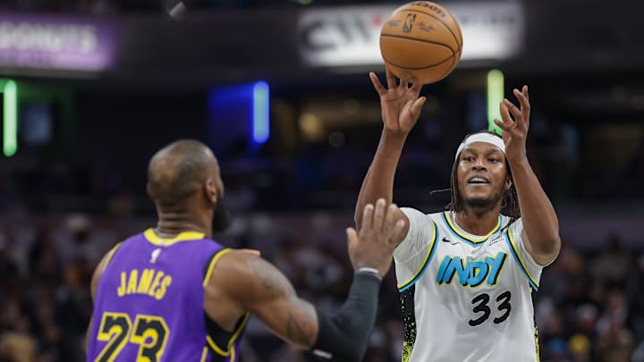 Los Angeles Lakers podrían juntar a Myles Turner con LeBron James la próxima temporada