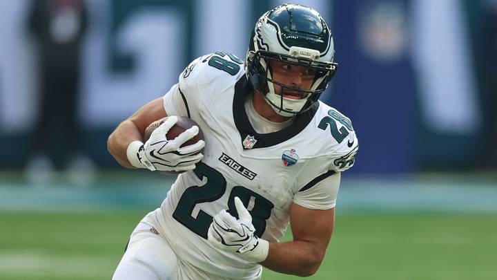 Philadelphia Eagles running back Will Shipley (28) carries the ball during the first quarter against the Jacksonville Jaguars at Tottenham Hotspur Stadium. Philadelphia Eagles running back Will Shipley (28) carries the ball during the first quarter against the Jacksonville Jaguars at Tottenham Hotspur Stadium.