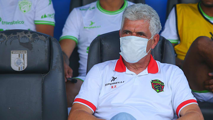 Ricardo Ferretti podría regresar a los banquillos
