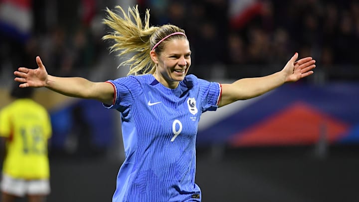 Eugénie Le Sommer et l'équipe de France auront droit à une diffusion de la Coupe du monde 2023 en France