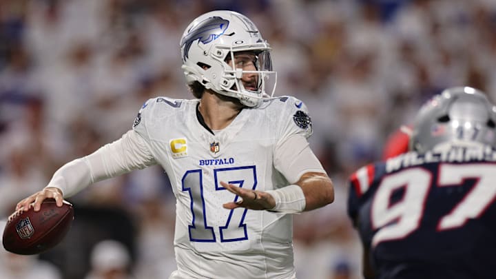 New England Patriots v Buffalo Bills - NFL 2025