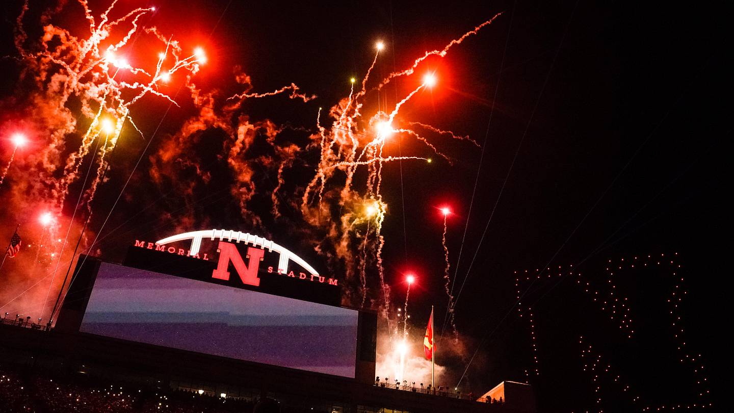 Nebraska Cornhuskers news: Red hot Tuesday, OL battle with Iowa, more