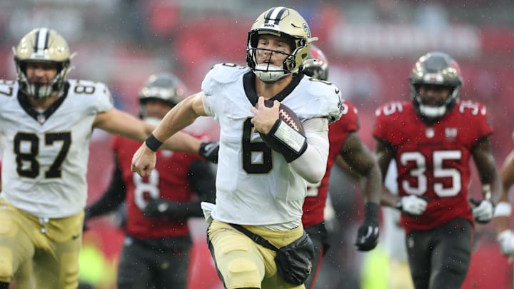 Dec 7, 2025; Tampa, Florida, USA; New Orleans Saints quarterback Tyler Shough (6) runs for a gain during the third quarter against the Tampa Bay Buccaneers at Raymond James Stadium. Mandatory Credit: Nathan Ray Seebeck-Imagn Images Dec 7, 2025; Tampa, Florida, USA; New Orleans Saints quarterback Tyler Shough (6) runs for a gain during the third quarter against the Tampa Bay Buccaneers at Raymond James Stadium. Mandatory Credit: Nathan Ray Seebeck-Imagn Images
