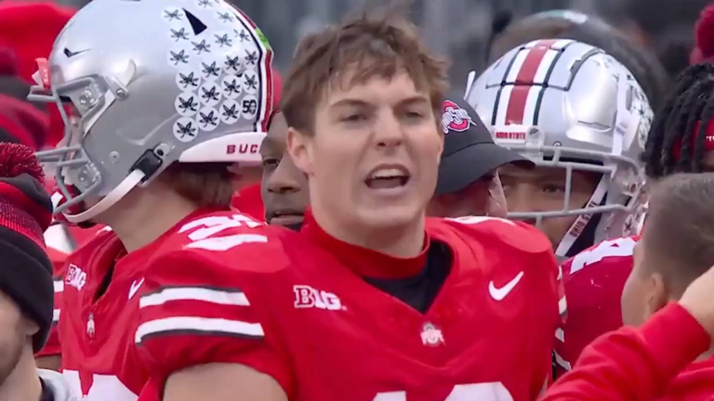 will howard cigarette Will Howard Trolled Curt Cignetti, Indiana in Waning Moments of Ohio  State's Victory