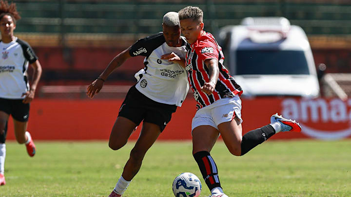 Jhonson e Bia Menezes passaram recentemente pela Seleção Brasileira Jhonson e Bia Menezes passaram recentemente pela Seleção Brasileira