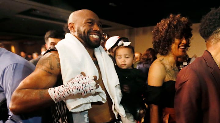 Austin Trout takes photos with fans after his fight against Rosbel Montoya Saturday, Feb. 1, at Inn of the Mountain Gods in Mescalero, N.M. Trout won by second round knockout.
Austin Trout Boxes Rosbel Montoya 010 Austin Trout takes photos with fans after his fight against Rosbel Montoya Saturday, Feb. 1, at Inn of the Mountain Gods in Mescalero, N.M. Trout won by second round knockout.
Austin Trout Boxes Rosbel Montoya 010