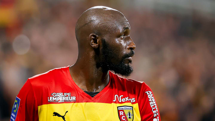 Le RC Lens est actuellement 2ème du championnat 6 points derrière le PSG 