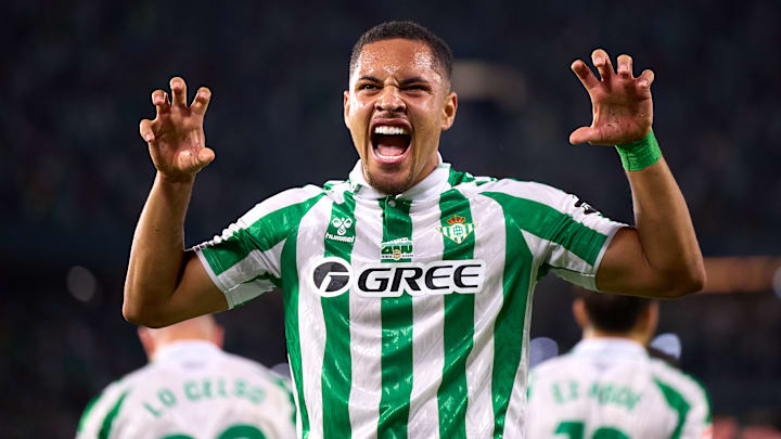 Vitor Roque disputa temporada 2024/25 de LaLiga no Betis