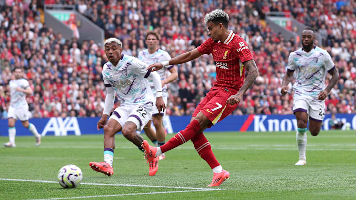 Luis Díaz marcou dois gols neste sábado