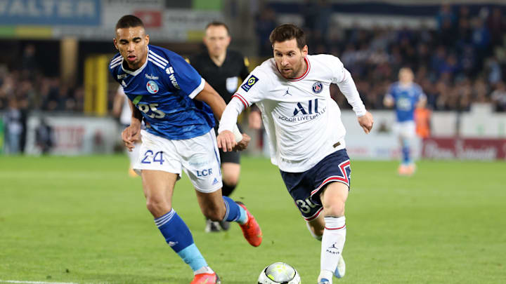 RC Strasbourg v Paris Saint-Germain - Ligue 1