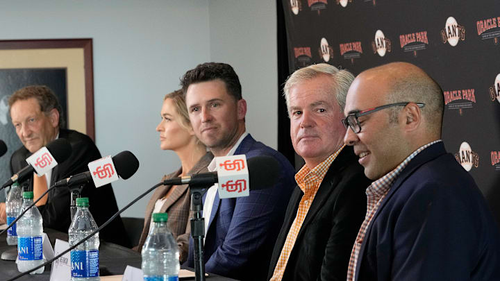 Buster Posey Announces Retirement