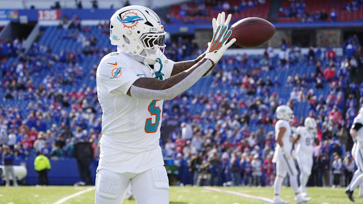 Miami Dolphins cornerback Jalen Ramsey (5) 