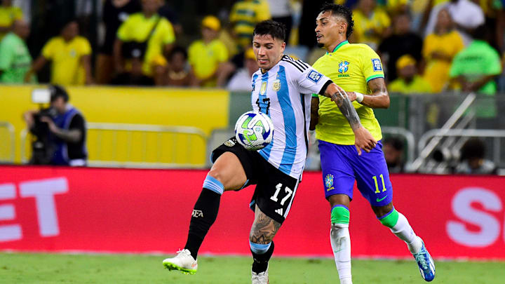 Argentina aparece na frente do Brasil na tabela das Eliminatórias