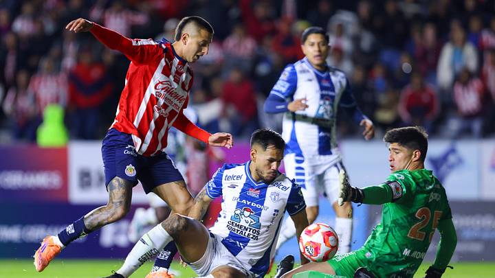 Pachuca v Chivas - Torneo Apertura 2025 Liga MX