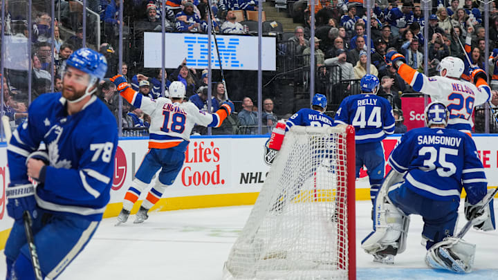 New York Islanders v Toronto Maple Leafs