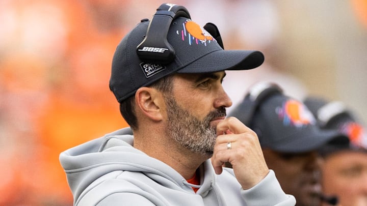 Oct 17, 2021; Cleveland, Ohio, USA; Cleveland Browns head coach Kevin Stefanski during the second quarter against the Arizona Cardinals at FirstEnergy Stadium. Mandatory Credit: Scott Galvin-Imagn Images Oct 17, 2021; Cleveland, Ohio, USA; Cleveland Browns head coach Kevin Stefanski during the second quarter against the Arizona Cardinals at FirstEnergy Stadium. Mandatory Credit: Scott Galvin-Imagn Images
