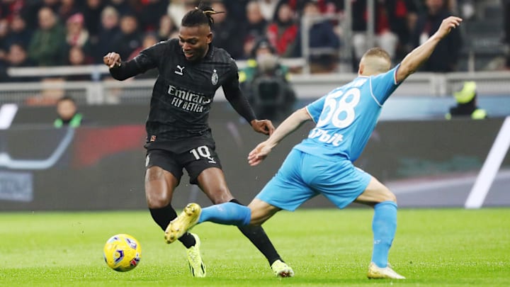 Milan e Napoli se enfrentam pela rodada 10 da Serie A 2024/25.