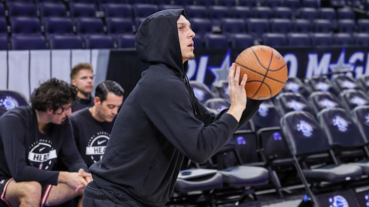 Dec 9, 2025; Orlando, Florida, USA; Miami Heat guard Tyler Herro (14) warms up before the game against the Orlando Magic at Kia Center. Mandatory Credit: Mike Watters-Imagn Images Dec 9, 2025; Orlando, Florida, USA; Miami Heat guard Tyler Herro (14) warms up before the game against the Orlando Magic at Kia Center. Mandatory Credit: Mike Watters-Imagn Images