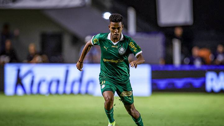 Estêvão perdeu pênalti decisivo no primeiro Derby do ano Estêvão perdeu pênalti decisivo no primeiro Derby do ano