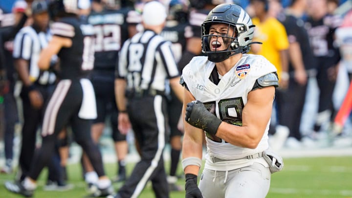 The College Football world may introduce another first-time champion during the 2026/2027 CFP