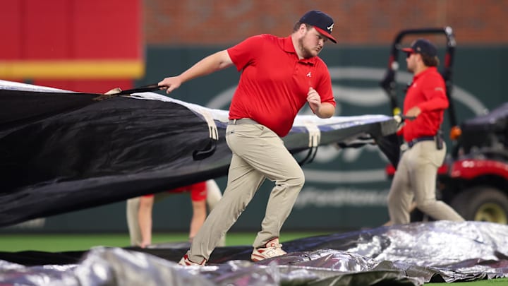 Atlanta Braves rain delay