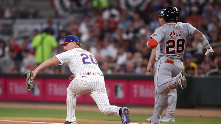 Jul 15, 2025; Cumberland, Georgia, USA; National League first baseman Pete Alonso (20) of the New York Mets forces out American League outfielder Javier Baez (28) of the Detroit Tigers in the fifth inning during the 2025 MLB All Star Game at Truist Park. Mandatory Credit: Brett Davis-Imagn Images