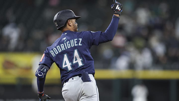 Seattle Mariners outfielder Julio Rodríguez runs after hitting a grand slam against the Chicago White Sox on May 19 at Rate Field. Seattle Mariners outfielder Julio Rodríguez runs after hitting a grand slam against the Chicago White Sox on May 19 at Rate Field.