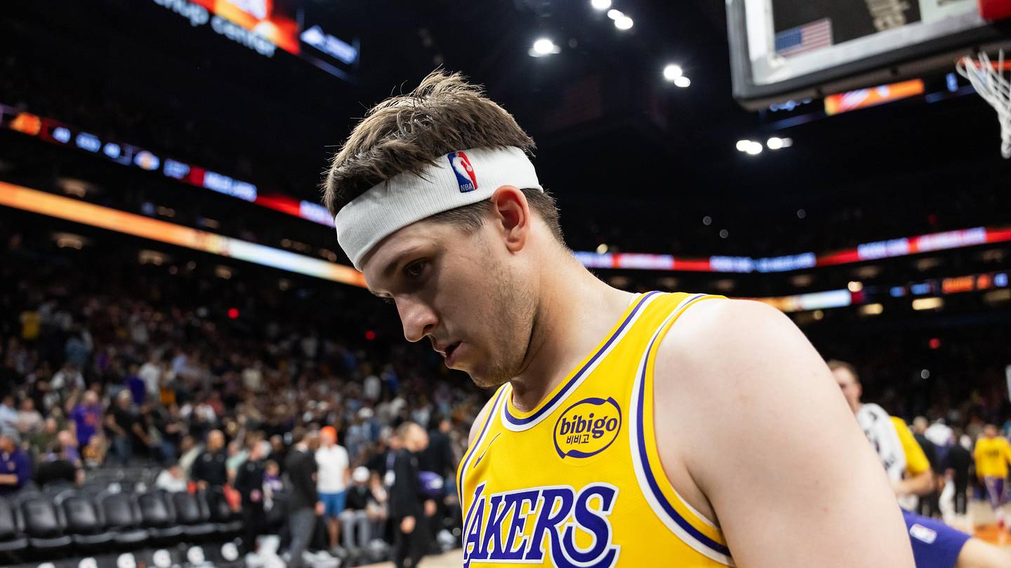 Austin Reaves’ woeful shooting night sinks Lakers in Game 1 loss to Thunder