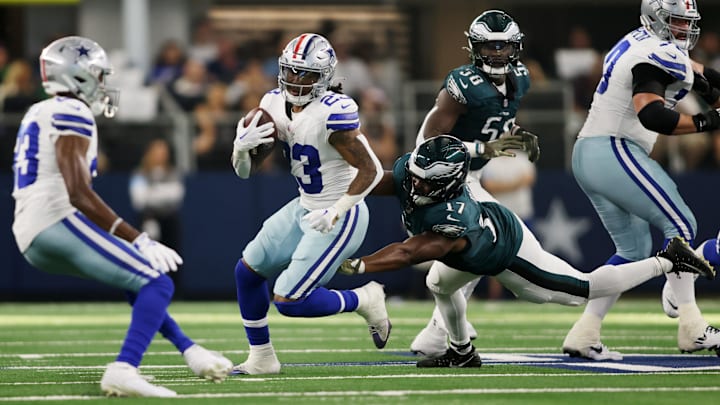 Dallas Cowboys running back Rico Dowdle (23) runs the ball against the Philadelphia Eagles