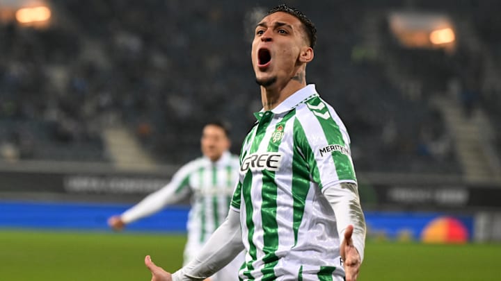 Antony vive excelente fase pelo Betis