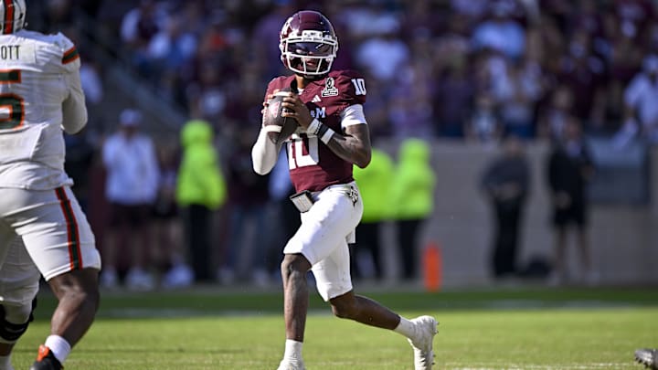 Texas A&M Aggies quarterback Marcel Reed looks to throw the ball during the game between the Aggies and the Hurricanes at Kyle Field. 