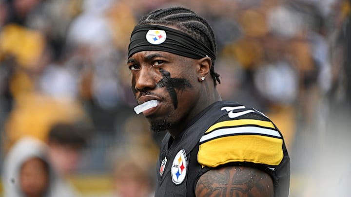 Nov 2, 2025; Pittsburgh, Pennsylvania, USA; Pittsburgh Steelers cornerback Joey Porter Jr. (24) enters the field before the game against the Indianapolis Colts at Acrisure Stadium. Mandatory Credit: Barry Reeger-Imagn Images