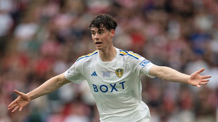 We'll discuss Tottenham's resolute decision to retain Cristian Romero, their interest in Jacob Ramsey, Tom Huddlestone's retirement, the signing of Archie Gray, and how Gray integrates into the new Tottenham lineup