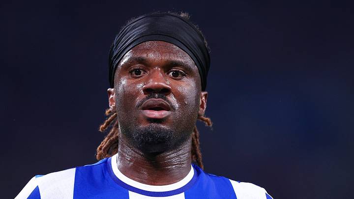 Terem Moffi hat beim HSV unterschrieben