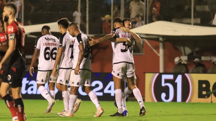 Vasco venceu o Vitória por 1 a 0 no Barradão