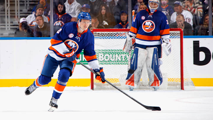 Toronto Maple Leafs v New York Islanders