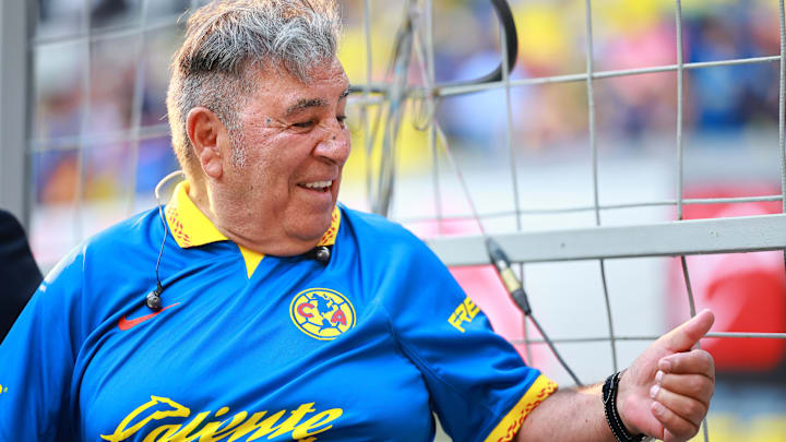 El chileno Carlos Reinoso es considerado el mejor futbolista en la historia del Club América El chileno Carlos Reinoso es considerado el mejor futbolista en la historia del Club América