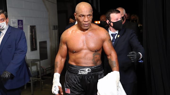 Mike Tyson fue campeón mundial indiscutible de peso pesado desde 1987 y hasta 1990